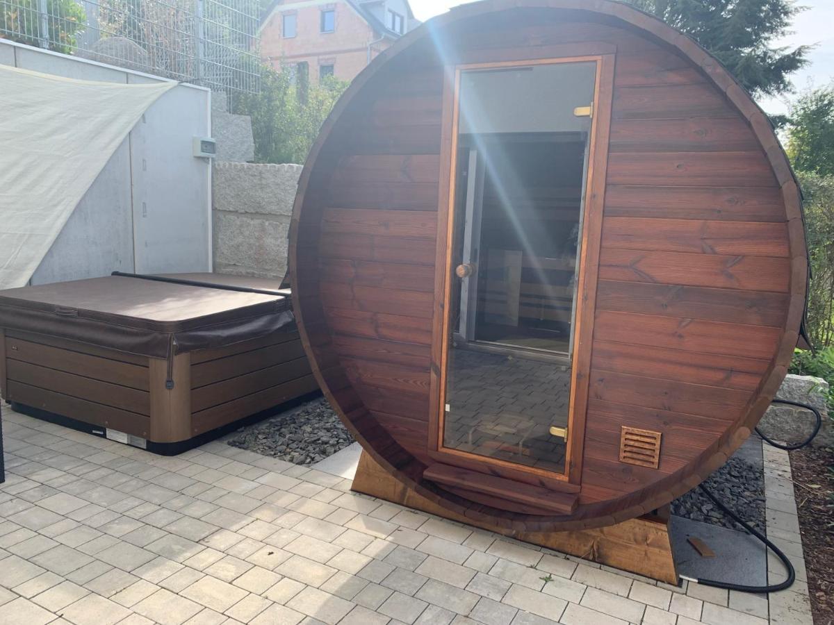 4 * Wohnung Spa Whirlpool & Sauna In Seenaehe 普莱因费尔德 外观 照片