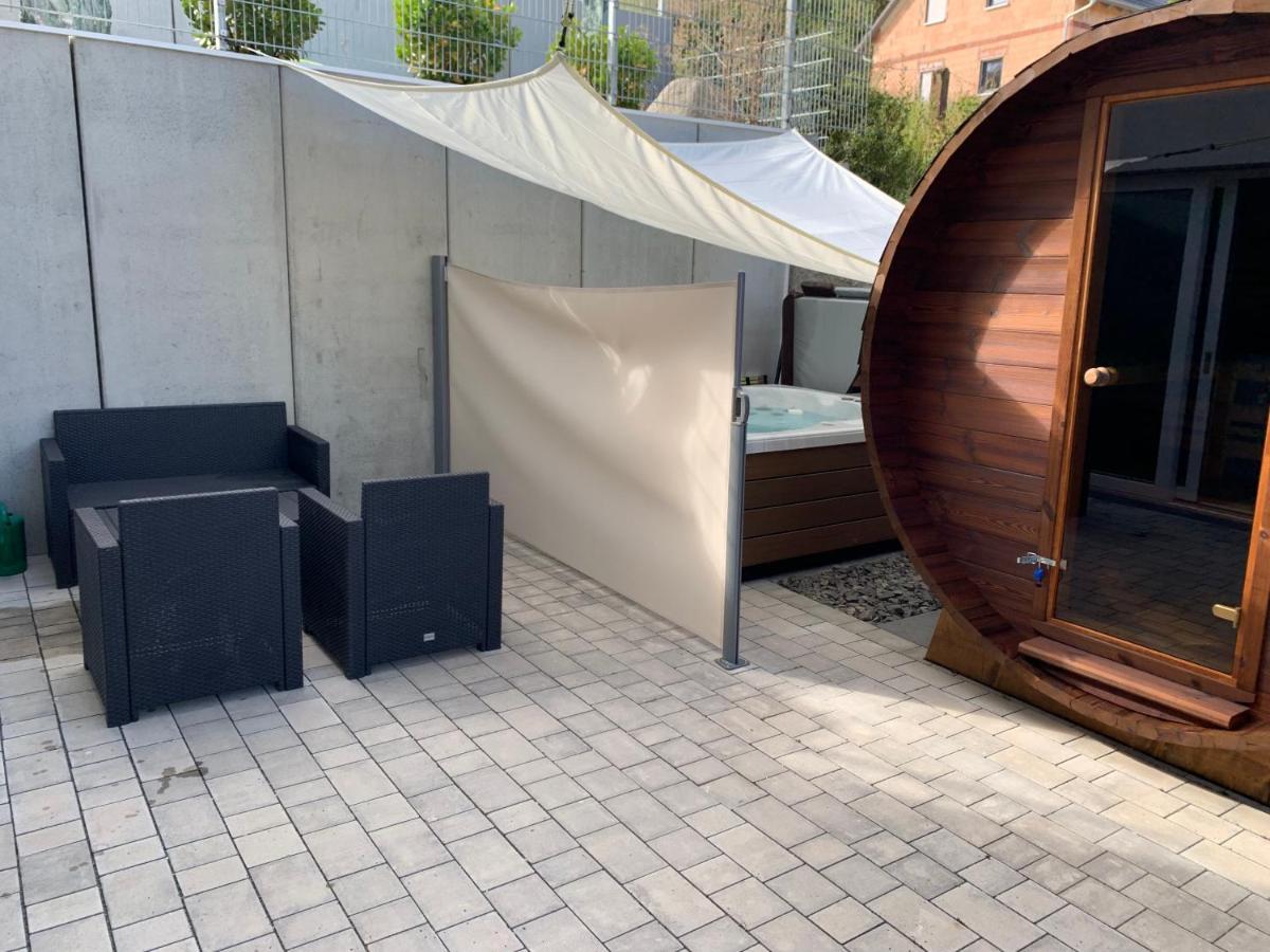 4 * Wohnung Spa Whirlpool & Sauna In Seenaehe 普莱因费尔德 外观 照片