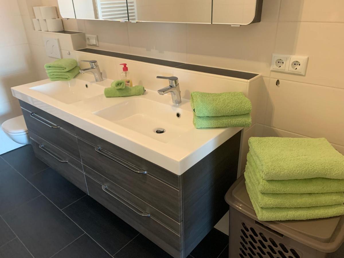 4 * Wohnung Spa Whirlpool & Sauna In Seenaehe 普莱因费尔德 外观 照片