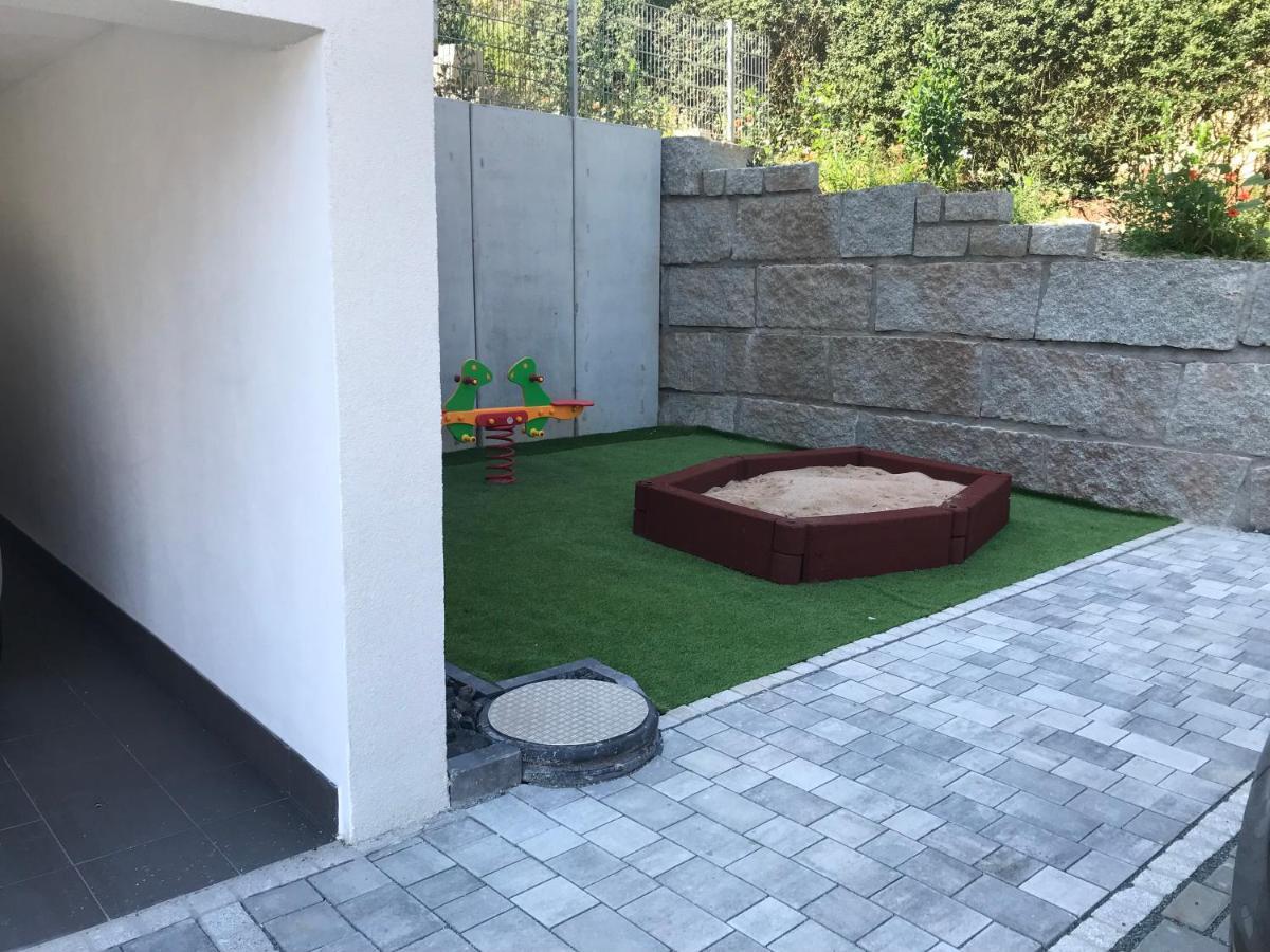 4 * Wohnung Spa Whirlpool & Sauna In Seenaehe 普莱因费尔德 外观 照片